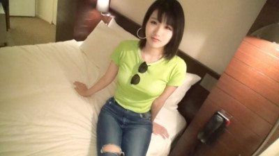 SIRO-3790 [첫샷] [핑크F컵] [웨이디제이] 젊게 웃는 얼굴의 장신 클럽 디제이.  - - &quot;나는 놀지 않을거야!&quot;  - 그녀는 침대에서 거짓말을 한다.  - - 넷에서 AV신청 → AV체험촬영 1053