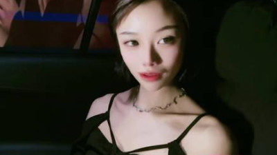 Xingba original. The promiscuous life of a gold-digger, passionate sex in the car