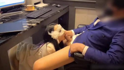 Helping my husband at work with a blowjob - Korean slut wife - Madou entrance www.7000.me