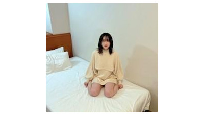 FC2-PPV-2585897 아이돌급 미소녀 등장 [초미소녀로 완성하는 셀카 보완 플랜] 소파 위의 침대에 밀어넣어 노인의 흥분과 긴 SEX에 질내 사정 대량