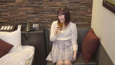 FC2-PPV-1620345 [개인촬영] [아무것도] 예쁜 아가씨 유즈짱!  - - 삭발하고 귀여운 미소!