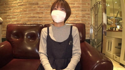 FC2-PPV-988295 첫 촬영 ♪ 키 145cm 최소 사모님 ♪ 남편이 챙겨주지 않으면 짜증나는데... 조용한 모습에서 상상할 수 없는 공격적인 섹스!  - - [개인촬영] * 리뷰 혜택과 함께!