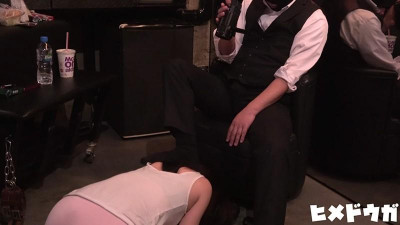 FC2-PPV-837880 [완전 아마추어 11] OL 미카 22 세 2 부, SM 호텔에서 숙박 연수, 완전 모습, 엎드려, 발 핥기