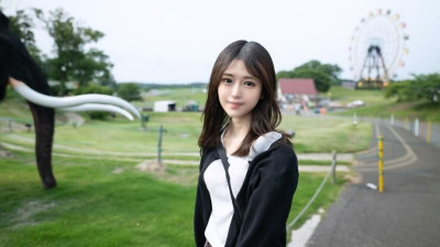 FC2-PPV-3079302 전체 모습!  - - 한정 수량!  - - [무수정] 시네마 스타일!  - - 예쁜 멍과 귀여운 아이돌 얼굴 미인 ◯ 여학생 ◯ 학생이 이제 예쁜 여대생!  - - !  - - 나를 망치는 미백과 연약한 몸에 지속적인 질내사정!  - - !