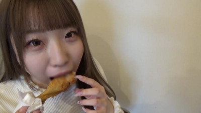 FC2-PPV-3537145 [한정수량 2980pt → 490pt] 프로모션에 기여하기 위해 돈이 필요한 모모카짱은 돈에 현혹되어 셀카 질내사정을 받아들인다♥