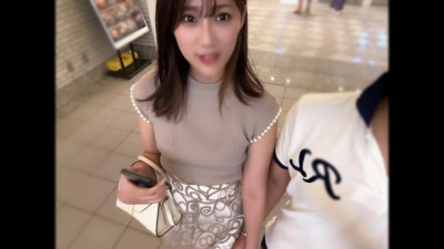 FC2-PPV-3991760 [아니요] 청초하고 온화한 후배.  - - 데이트 도중 원격 바이브레이터를 이용해 대중 앞에서 보지즙을 흘리며 사정을 했는데요!  - - 젊은 아가씨인데 털이 많은 보지를 가지고 있어서 체벌로 뱃속에 많이 싸줍니다!