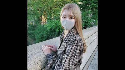FC2-PPV-2742024 [무수정] I*sta에 음란한 셀카를 올려 걸스 바에 손님을 유치하여 생계를 유지하는 현역 금발 여대생에게 질내 사정!  - - !