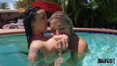 Bikini Squirters